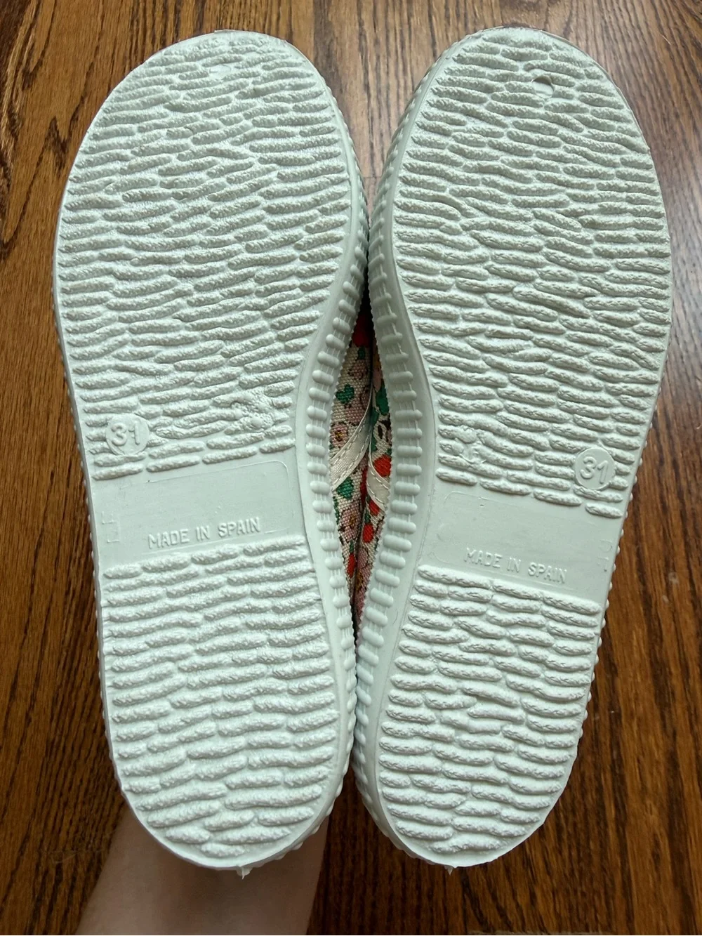 NWOT Mini Boden Floral Laceless Canvas Shoes Sz 13